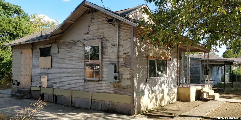 806 S San Dario Avenue San Antonio TX 78237