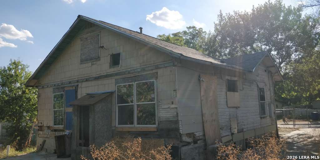 806 S San Dario Avenue San Antonio TX 78237