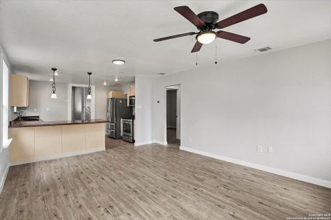 2039 Schley Avenue San Antonio TX 78210