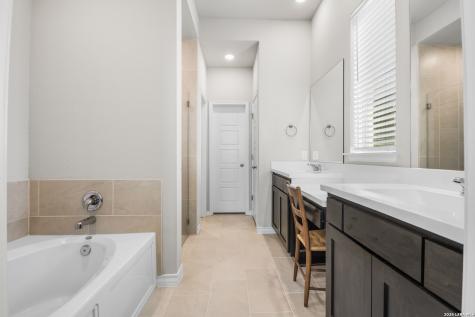 178 Cimarron Creek Boerne TX 78006