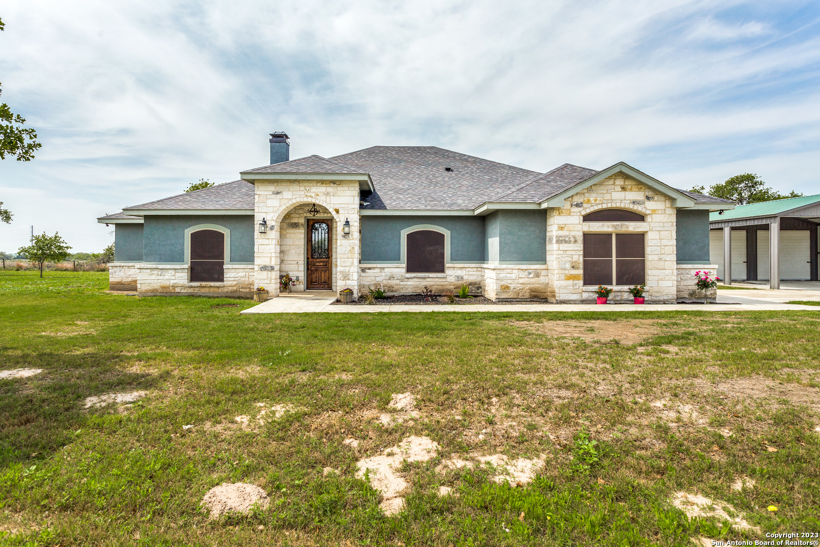 124 Carrizo Ridge Floresville TX 78114