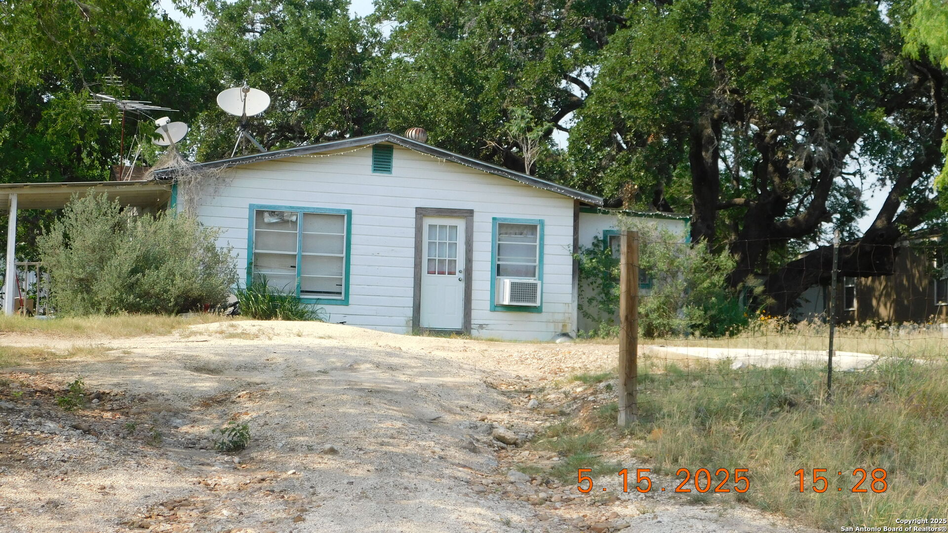 210 Colwell Pleasanton TX 78064