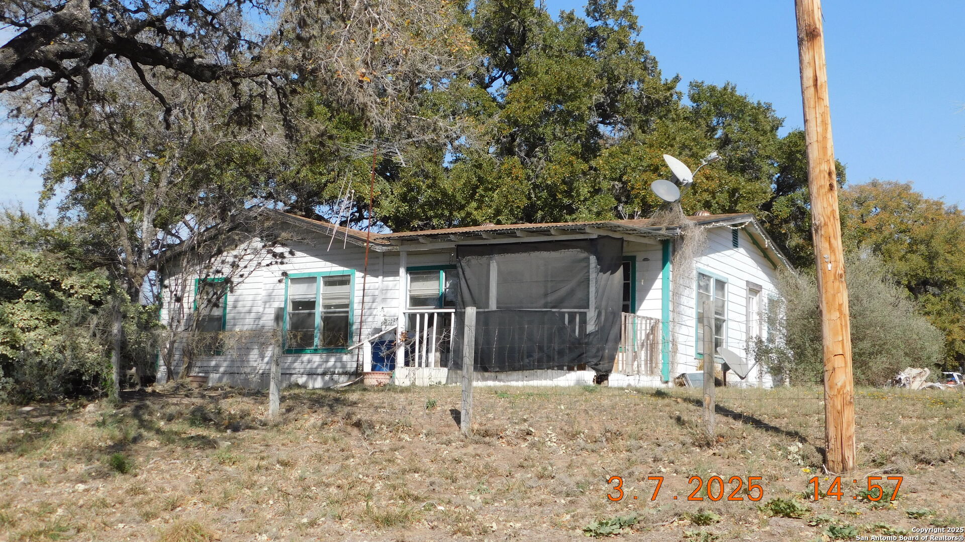 210 Colwell Pleasanton TX 78064