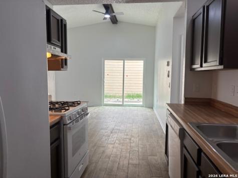 3551 Bottomless Lake San Antonio TX 78222