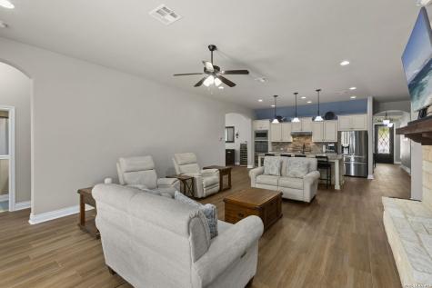 109 Alder Woods Boerne TX 78006