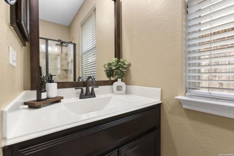 109 Alder Woods Boerne TX 78006