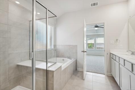 1521 Corinth Crest San Antonio TX 78245