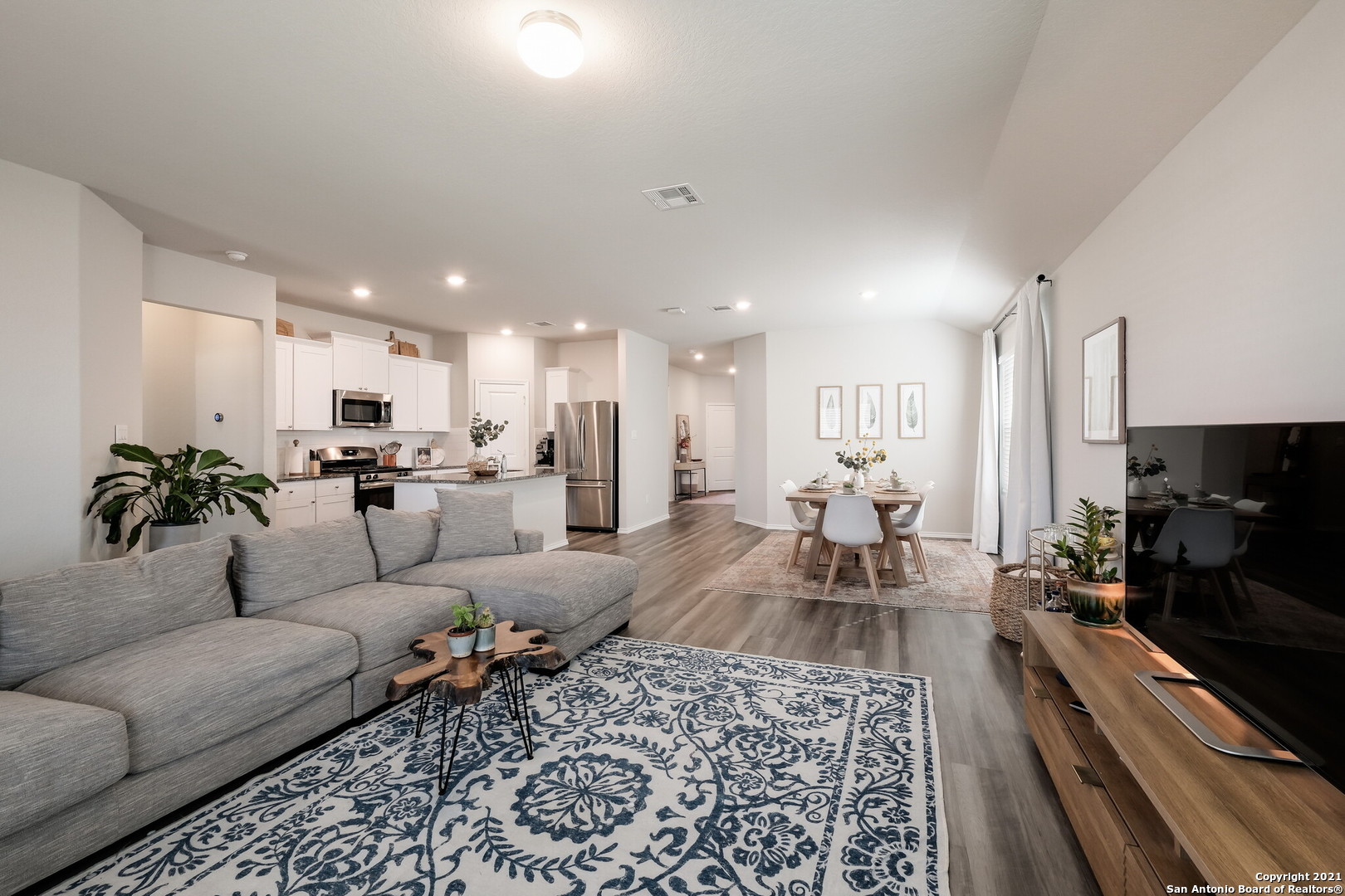 8156 Dublin Forest San Antonio TX 78253
