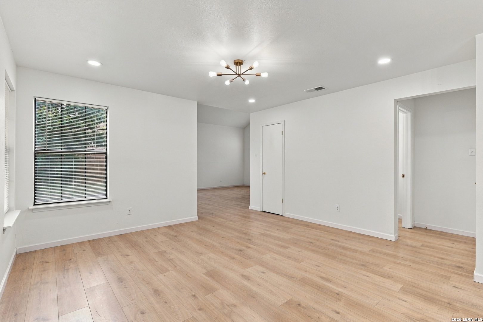 5618 Champions Hill Drive San Antonio TX 78233