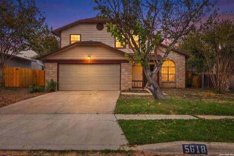 5618 Champions Hill Drive San Antonio TX 78233