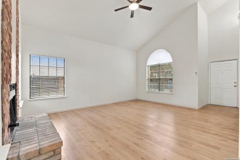 5618 Champions Hill Drive San Antonio TX 78233