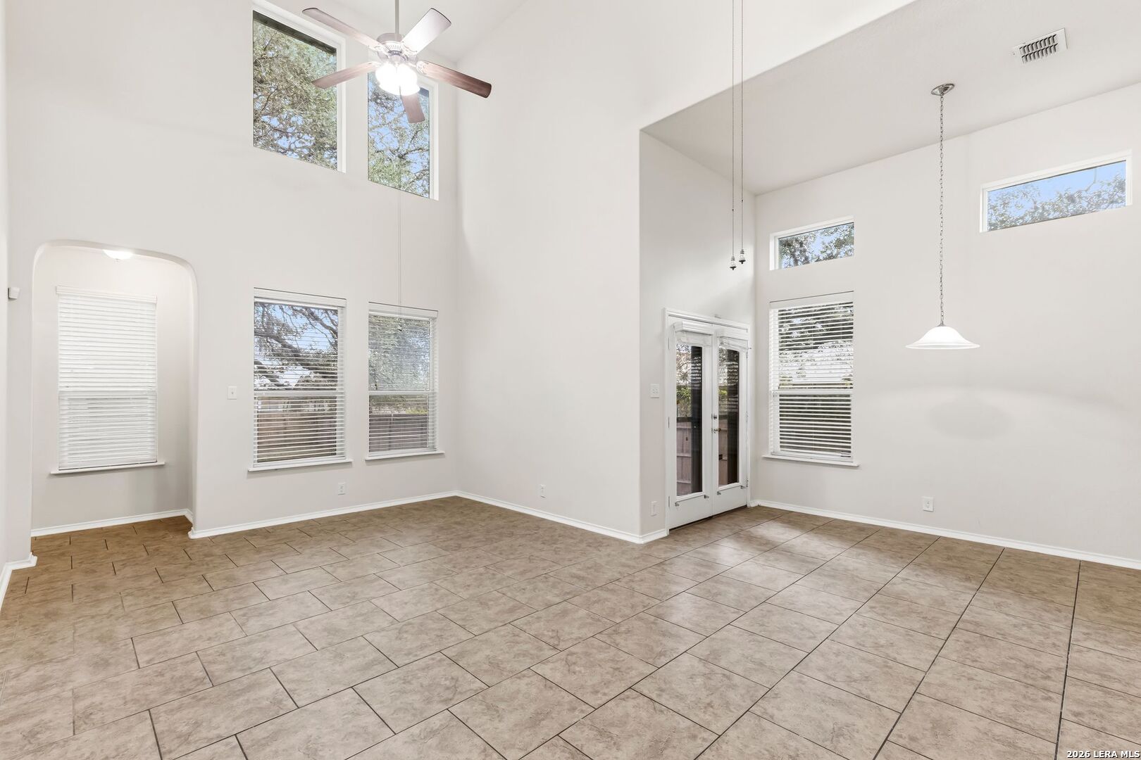 136 Elisabeth Run San Antonio TX 78253