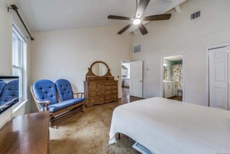 8639 Flint Rock Boerne TX 78006