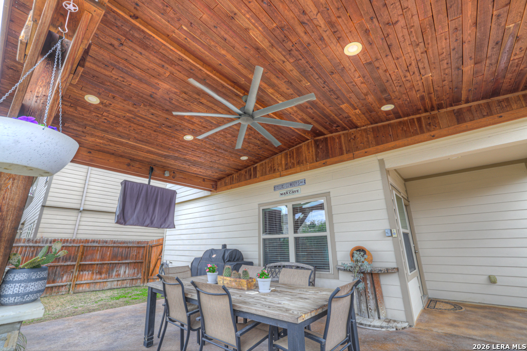 124 Field Ridge New Braunfels TX 78130