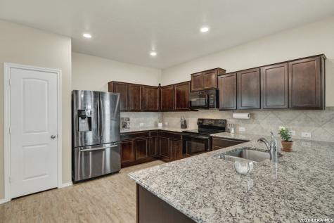 124 Field Ridge New Braunfels TX 78130