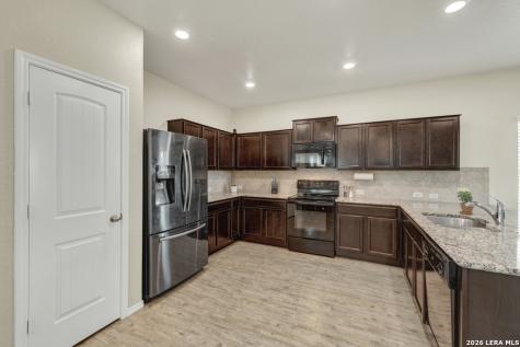 124 Field Ridge New Braunfels TX 78130