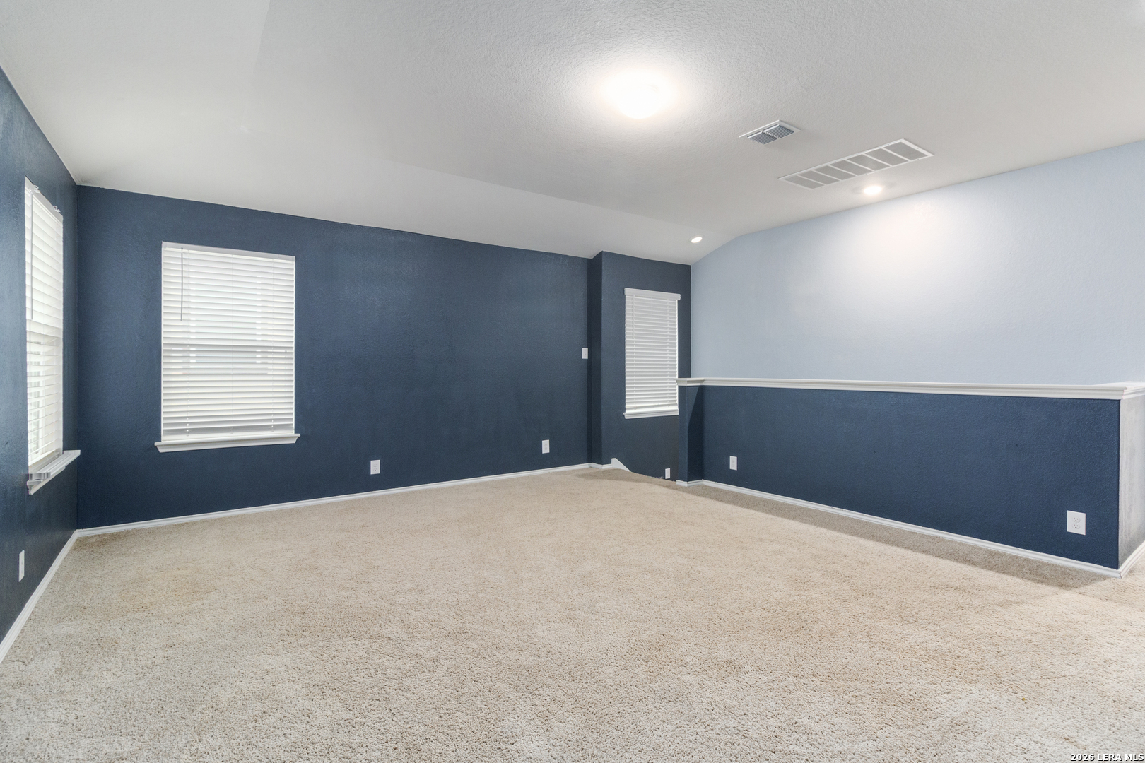 8050 Falcon Meadow Converse TX 78109