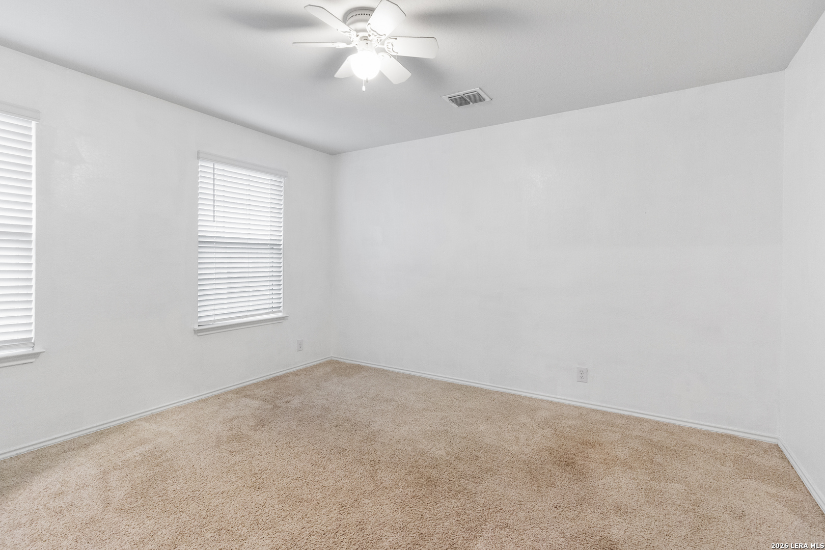 8050 Falcon Meadow Converse TX 78109