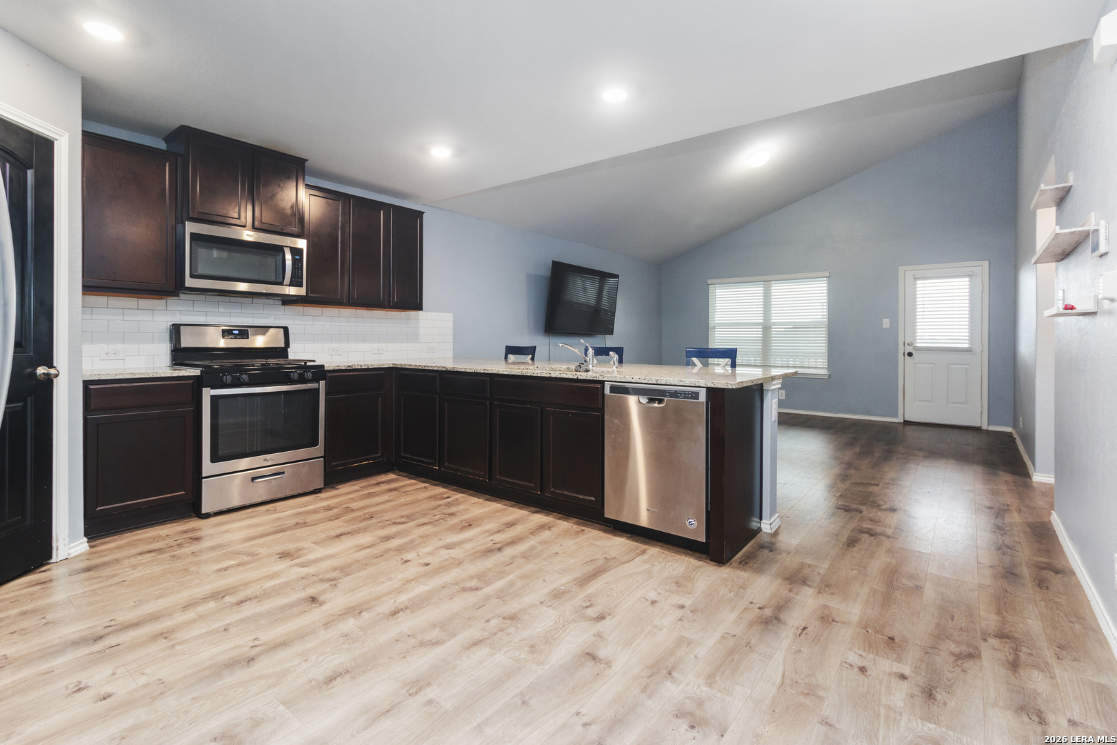 8050 Falcon Meadow Converse TX 78109