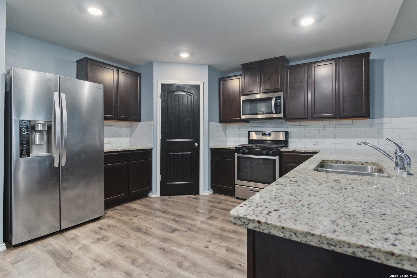 8050 Falcon Meadow Converse TX 78109