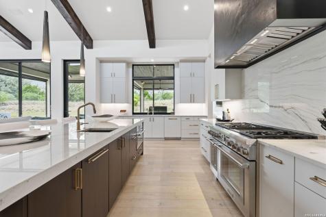 211 Clubs Drive Boerne TX 78006