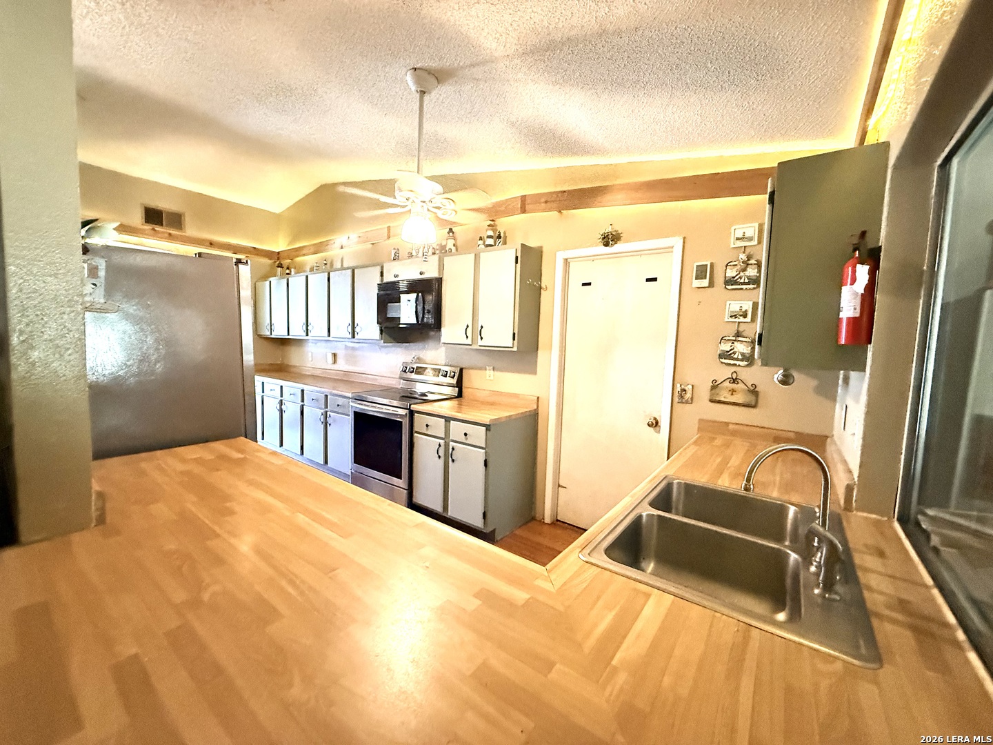 10203 Plumas Drive Converse TX 78109