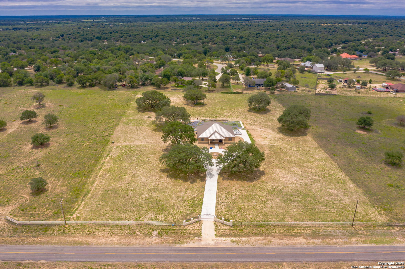 3172 Interstate 35 N Natalia TX 78059