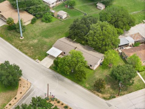 618 Fair Lane New Braunfels TX 78130