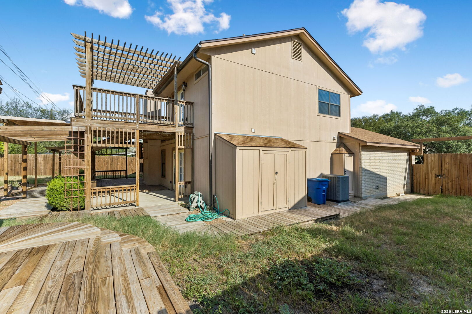 2127 Oak Bend San Antonio TX 78259
