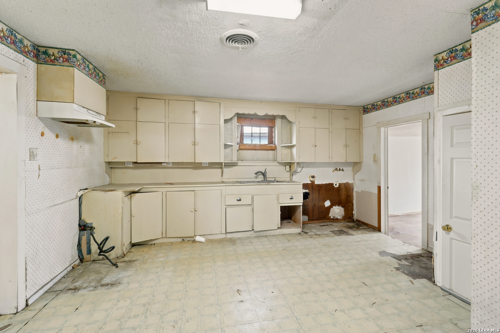 1401 Santa Barbara San Antonio TX 78201