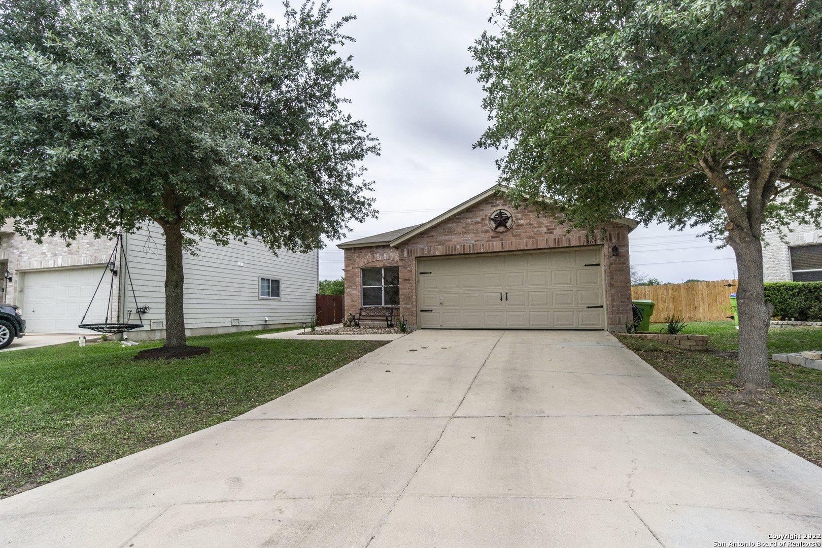 1307 Laurel Lake San Antonio TX 78245