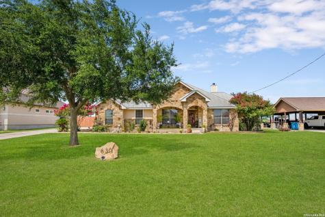 630 N Dickson Street Poth TX 78147