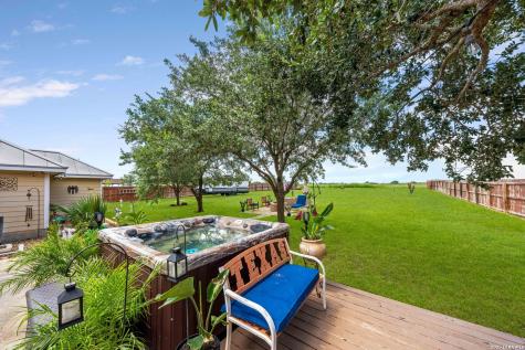 630 N Dickson Street Poth TX 78147