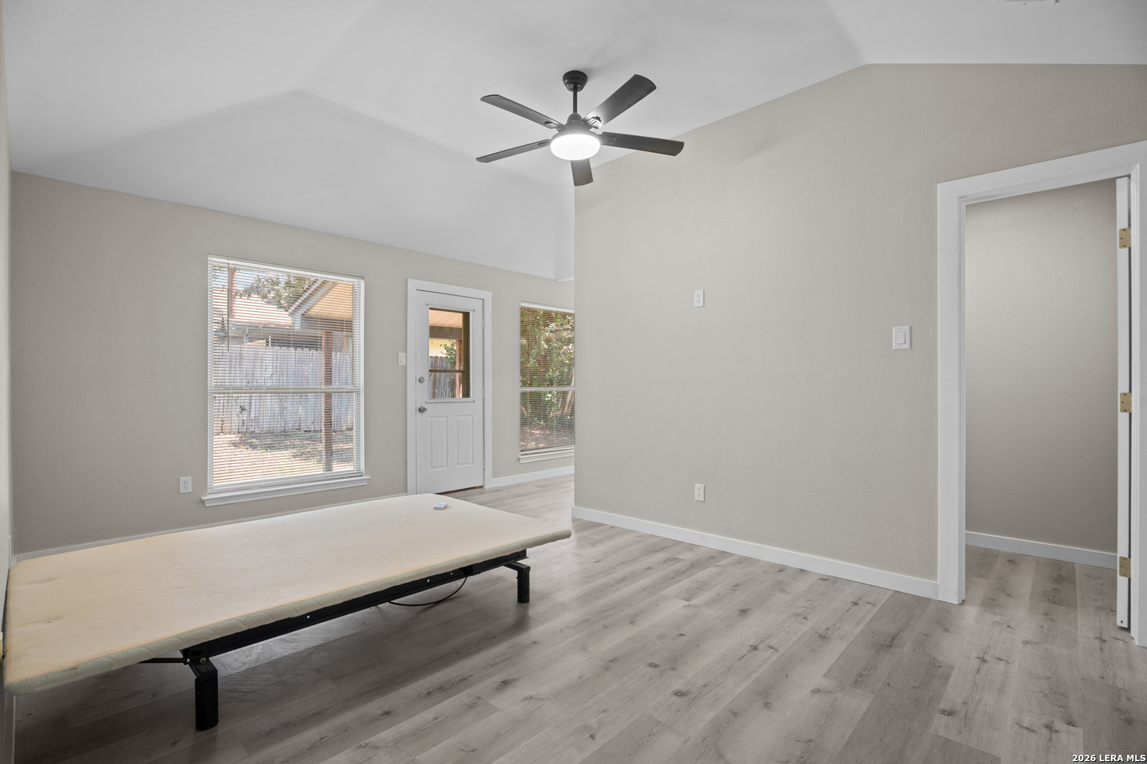9715 Woodland Hills San Antonio TX 78250