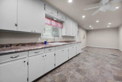 818 Mary Boulevard New Braunfels TX 78130