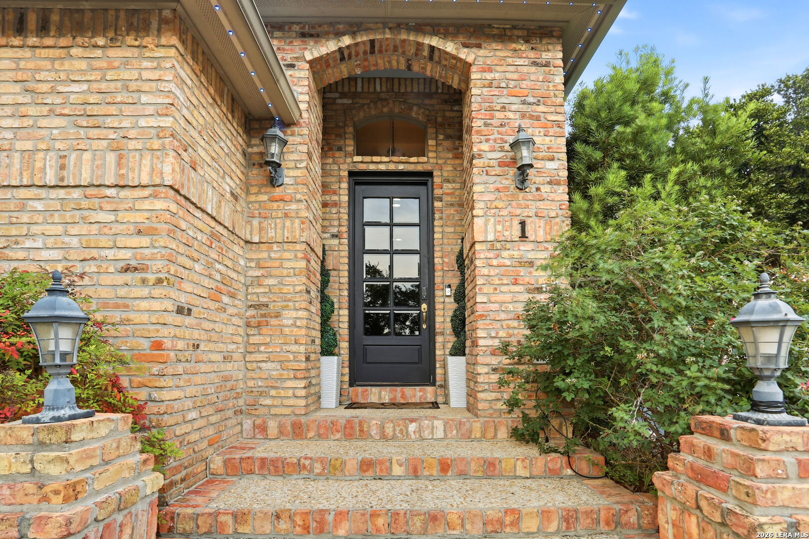 1 Somerset Arms San Antonio TX 78257