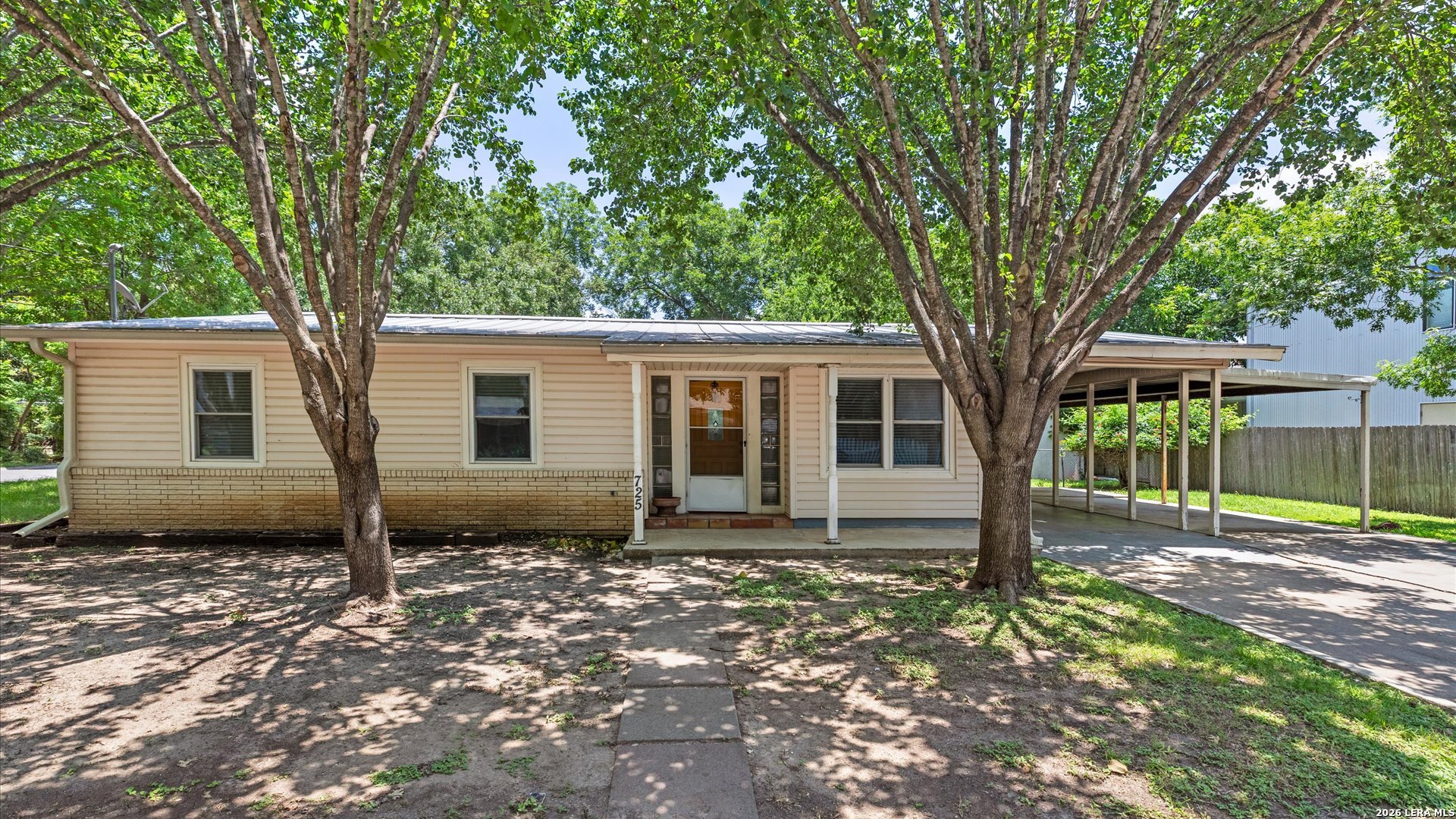 725 W Klingemann Street New Braunfels TX 78130