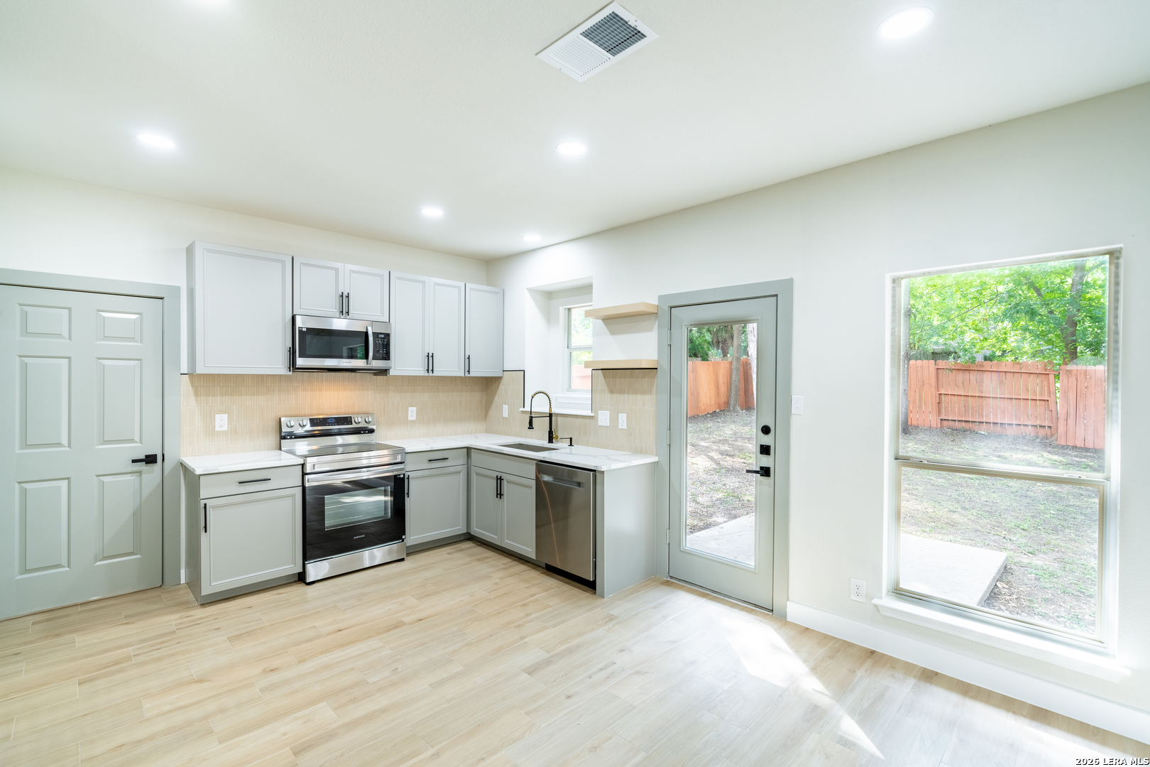 7 Claybrook San Antonio TX 78254
