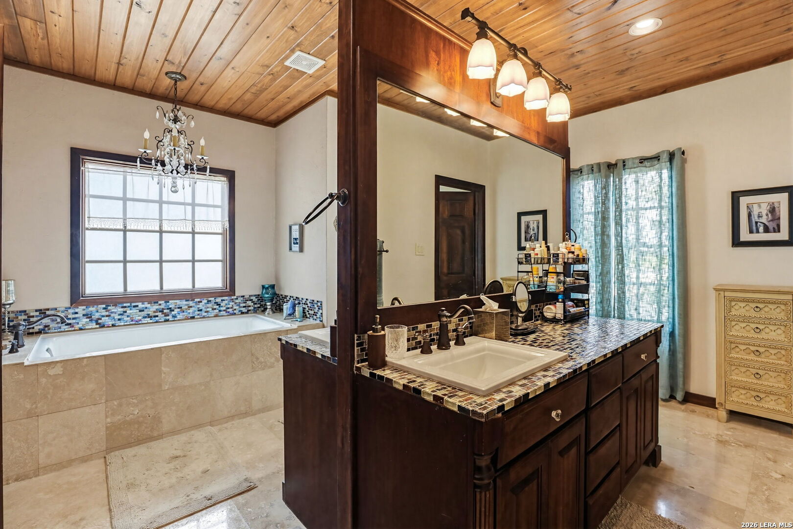 2814 Panther Hollow Drive Bandera TX 78003