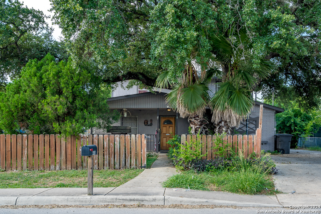 418 W Vestal Place San Antonio TX 78221