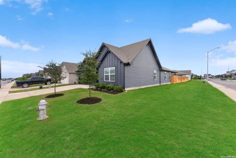 1037 Norway Drive Seguin TX 78155