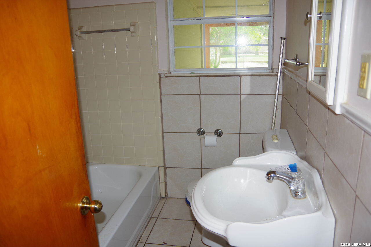 546 Rice Road San Antonio TX 78220