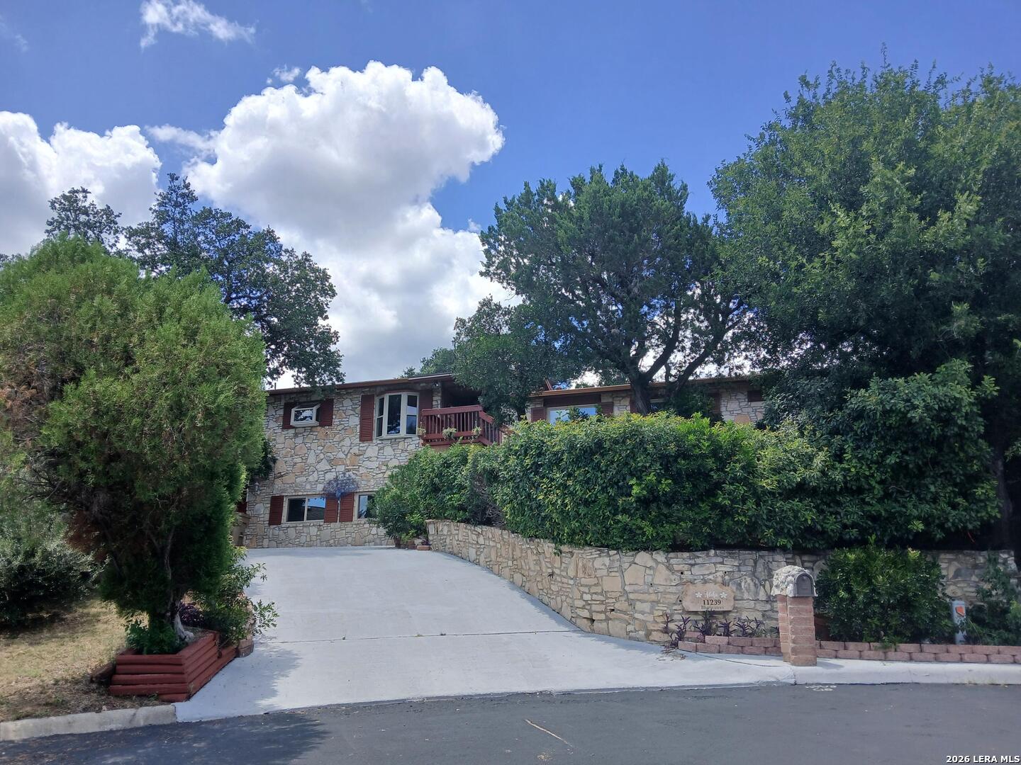 11239 Blue Waters Helotes TX 78023