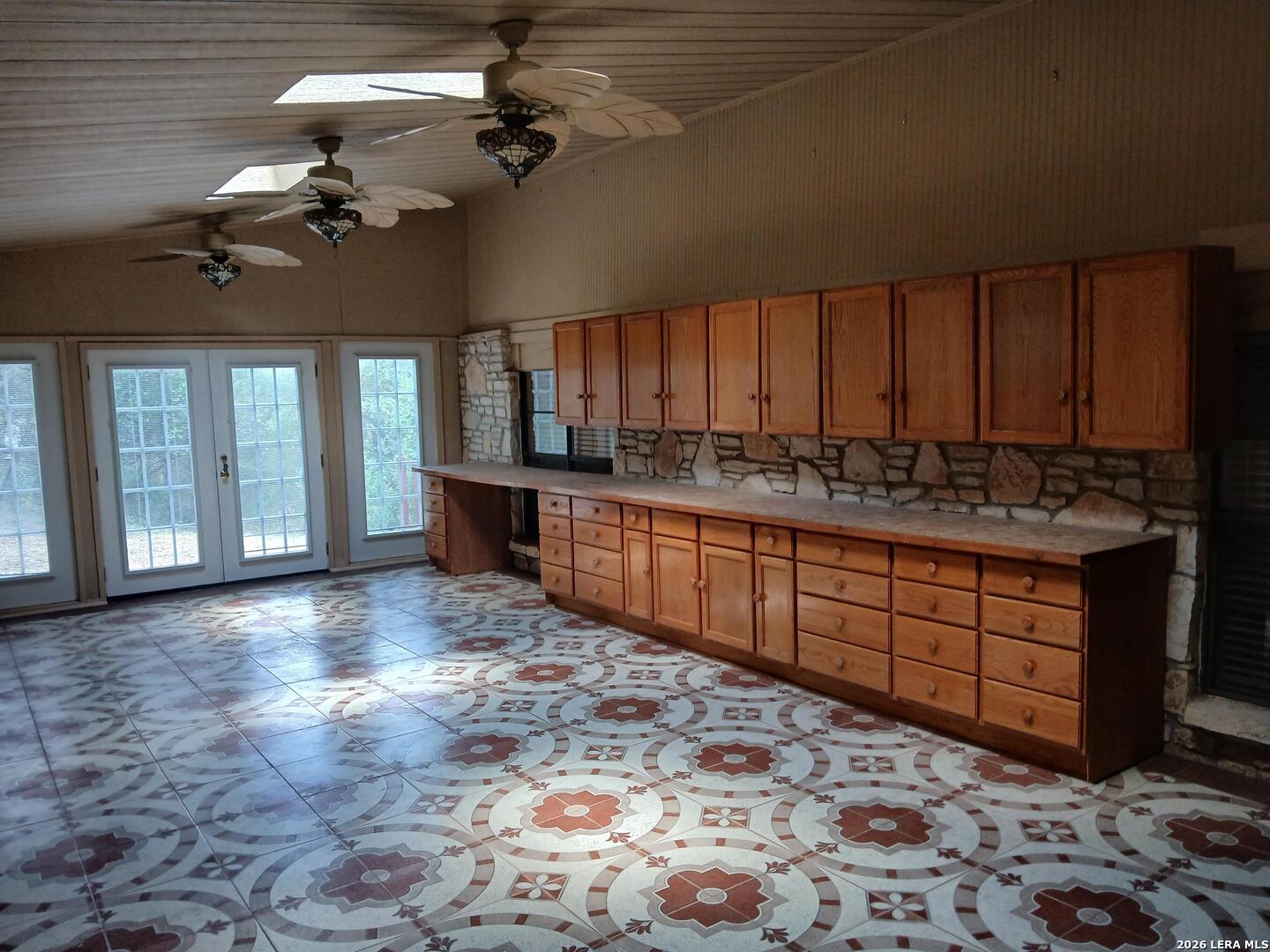 11239 Blue Waters Helotes TX 78023