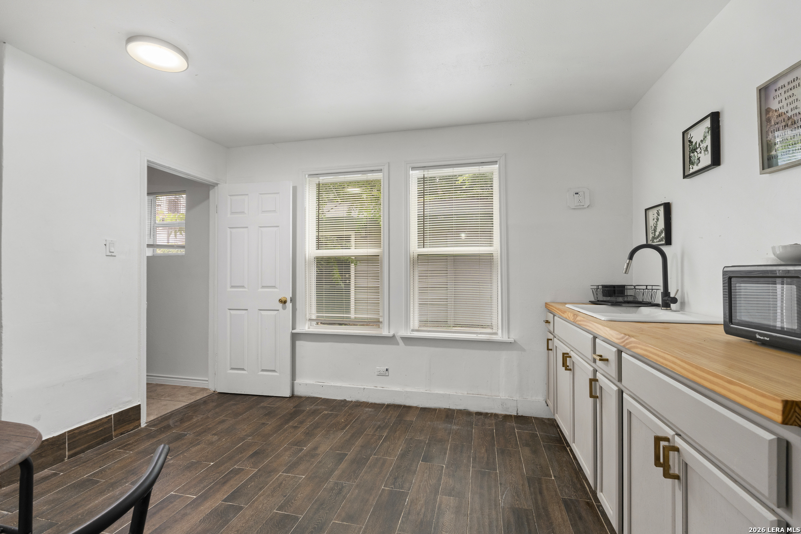 1311 W French Place San Antonio TX 78201