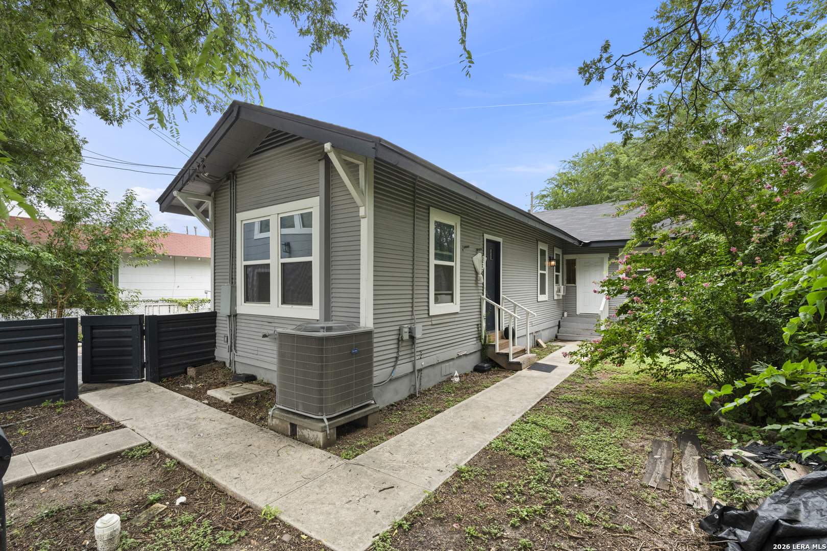 1311 W French Place San Antonio TX 78201