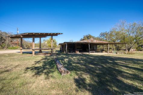 115 Fischer Store Fischer TX 78623
