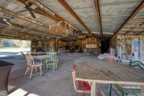 115 Fischer Store Fischer TX 78623