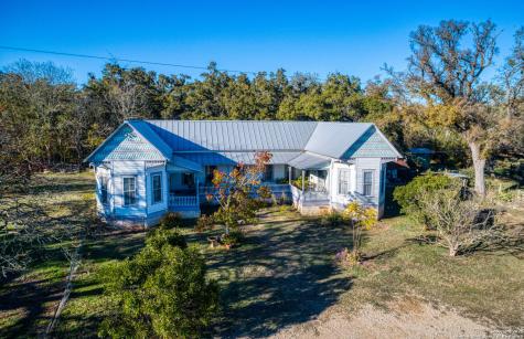 115 Fischer Store Fischer TX 78623