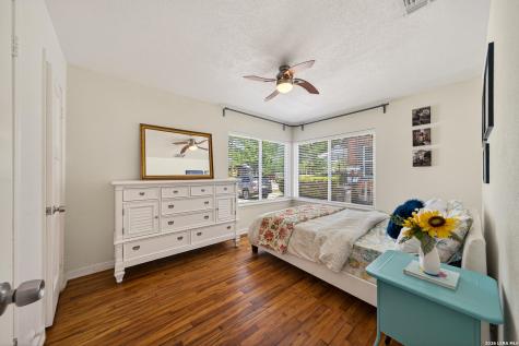 132 Vassar Lane San Antonio TX 78212